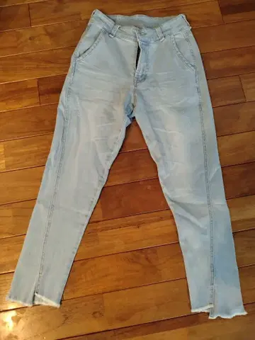 이시카와 라보 안나 리 프린지 헴 슬림핏 데님 23