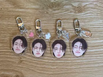 TREASURE 하루토 얼굴 아크릴 키링 희로애락