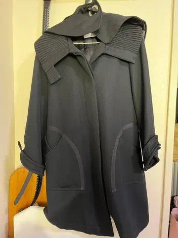 EMPORIO ARMANI 블랙 롱 코트