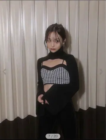 멜트더레이디 melt the lady 백 레이스업 시어 니트