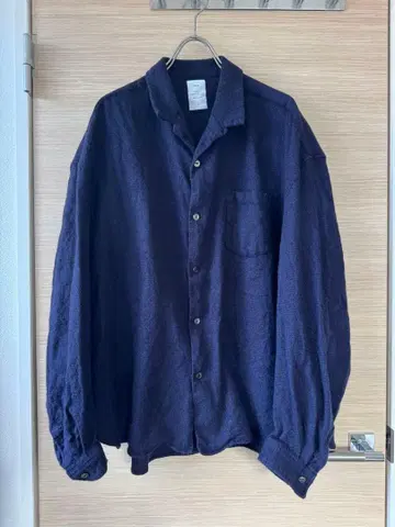 Name. 오픈 카라 플란넬 셔츠