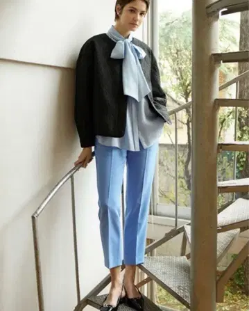 Mila Owen 센터 프레스 후 밴딩 테이퍼드 팬츠