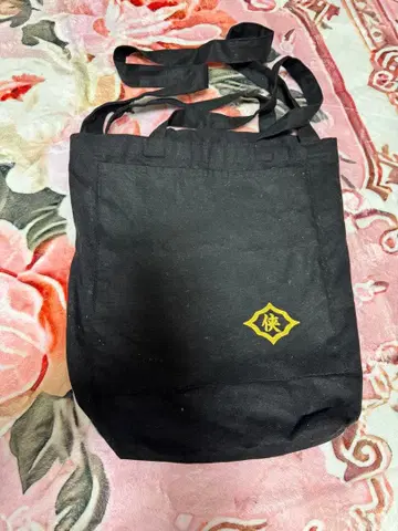 블랙 캔버스 로고 토트백