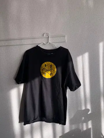 Tonari no Zingaro x Champion 콜라보T셔츠