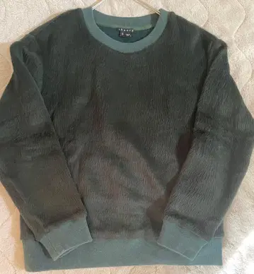 theory 띠어리 그린 크루넥 샤기 맨투맨 니트 유니클로 선호