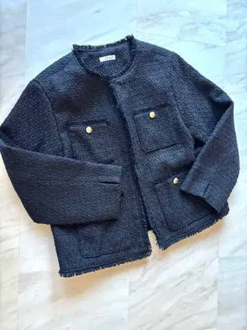 avv 트위드 블랙 자켓 루즈한 사이즈 S 노카라 자켓