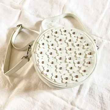 [ 새상품급 ] merry jenny 숄더백 꽃 화이트