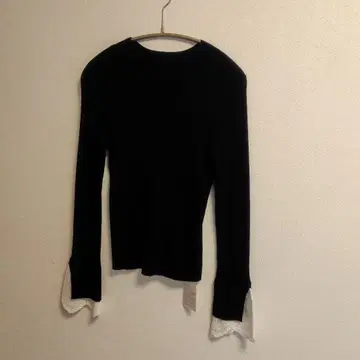 블랙 리브 니트 긴팔 레이스 소매