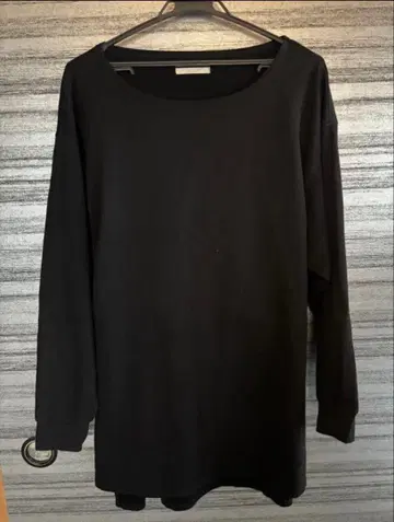 가격 인하했습니다 PLAGE 블랙 긴팔 T셔츠