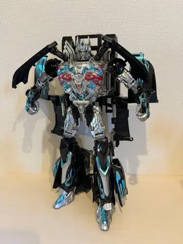 호쿠리쿠 한정판 트랜스포머 옵티머스 프라임