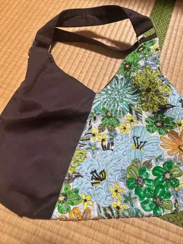 비즈 작가 타가와 케이지 백