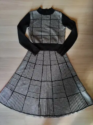 And Couture 체크 무늬 터틀넥 셋업