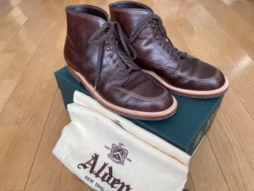 Alden 403 Mocc Toe Boot (size 9.5 E)