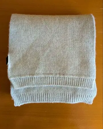 그린 레이블 릴랙싱 라이트 그레이 머플러