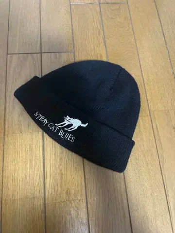 STRAY CAT BLUES 블랙 니트 모자