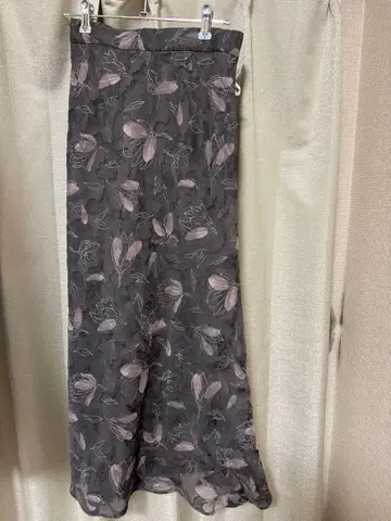 NATURAL BEAUTY BASIC 자카드 플라워 프린트 스커트