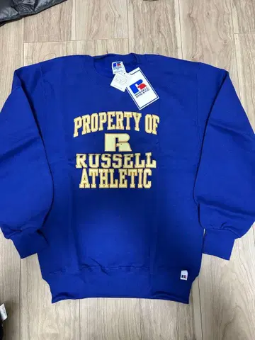 주말 세일 중! 러셀 애슬레틱 새상품 초레어! 앞V 맨투맨 USA제