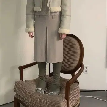 sinoon 세미 로우 라이즈 스트라이프 미디 스커트