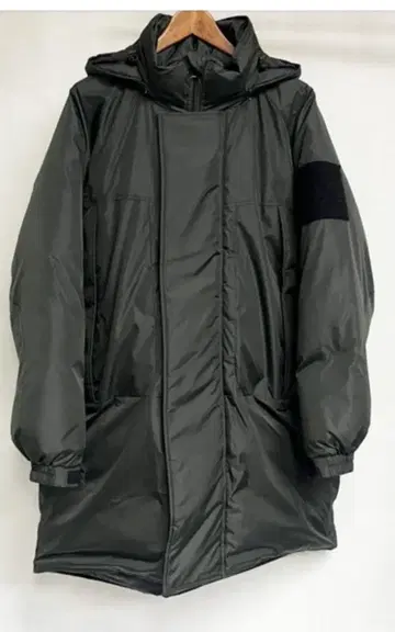 몬스터 후드티 충전솜 다운 블랙