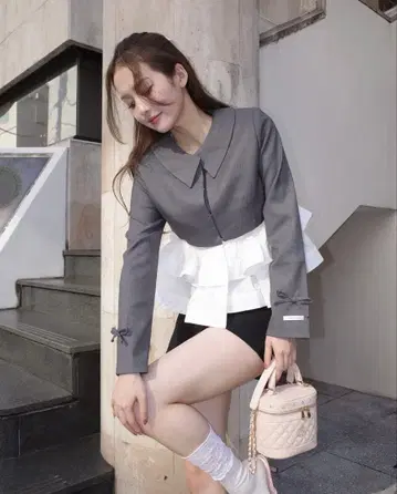 ROUGE by POMME d'amour 페플럼 프릴 자켓 그레이