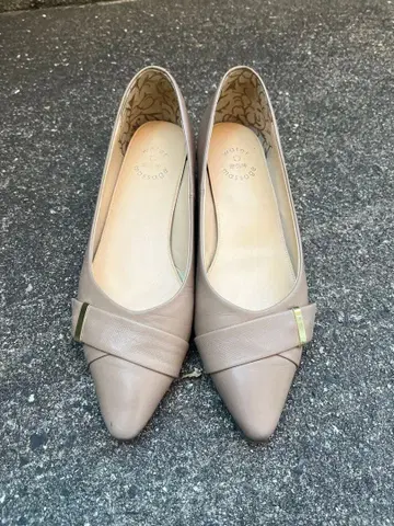 히미코 베이지 펌프스