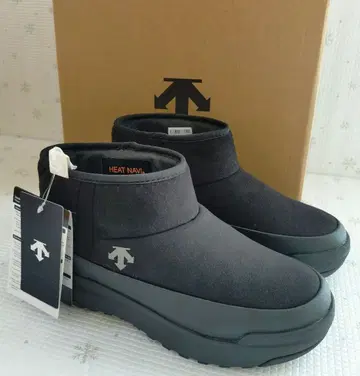 미사용 새상품 데상트 부츠 블랙 23.0 DESCENTE