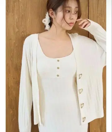 스나이델 홈 [ Creamy ] 프티 하트 니트 원피스