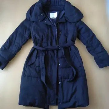 허리 벨트 포함 다운 자켓 M 사이즈