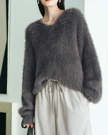 [ 새상품 ] IEDIT 아제편 샤기 V넥 니트 그레이지