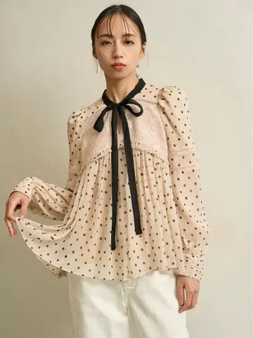 스나이델 양류 보타이 블라우스 자수