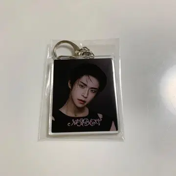 NEWBEAT 민서 아크릴 키링