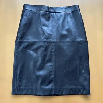 23구 44 블랙 가죽 타이트 스커트