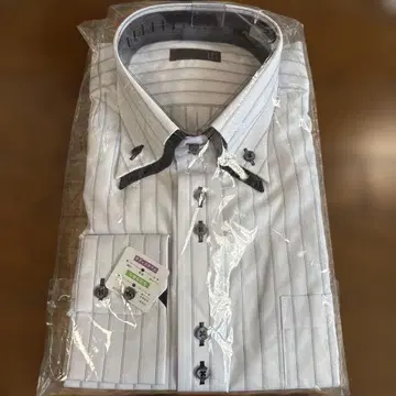 버튼 다운 스트라이프 셔츠 화이트