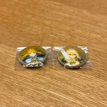 Fate 15주년 기념 메달풍 제비뽑기 세이버 캔뱃지 세트