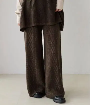 apres jour clair 셋업 가능 케이블 니트탑 & 팬츠