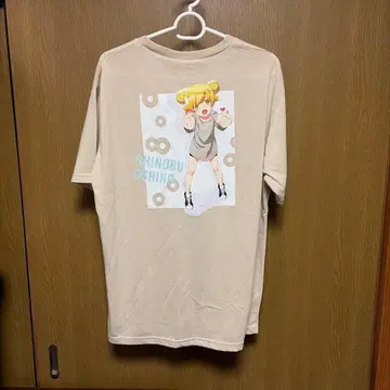 L 사이즈 바케모노가타리 셔츠 아크릴 키링 포함 오시노 시노부