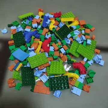 컬러풀한 플라스틱 블록 세트