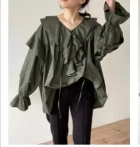 새상품급 wee9s 프릴 블라우스 튜닉