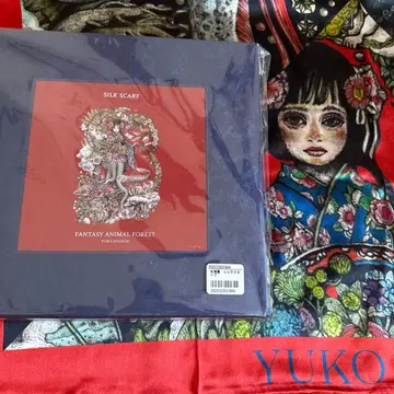 히구치 유코 대만전 실크 스카프