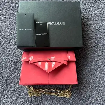 엠포리오 아르마니 체인 지갑 코랄 오렌지