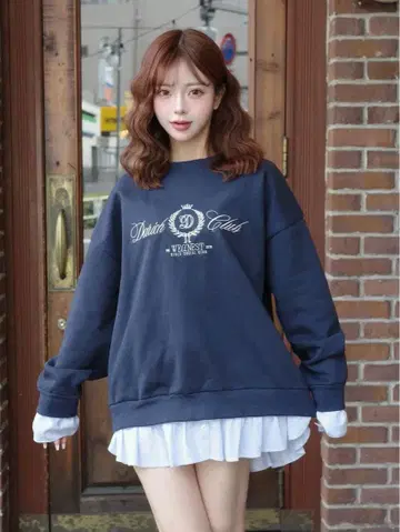 Darich Darich Club 맨투맨 상의