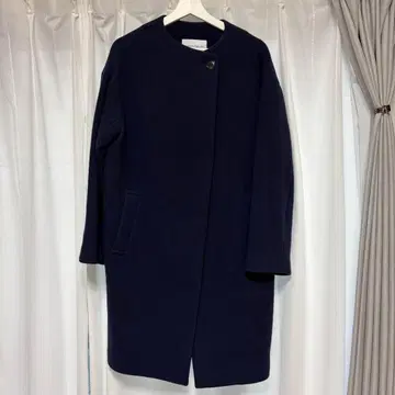 A DAY IN THE LIFE 네이비 노카라 코트