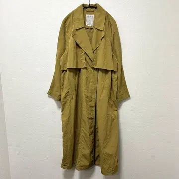 BEARDSLEY 후면 레이스업 나일론 코트 베이지