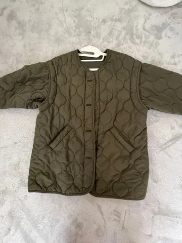 올리브 그린 퀼팅 자켓
