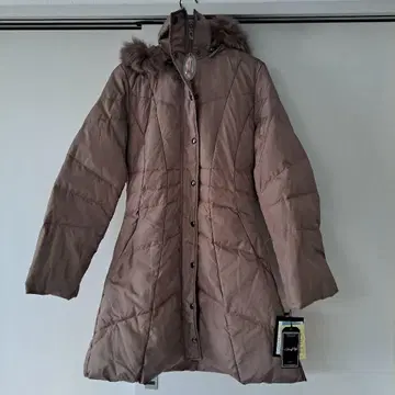 모카색 다운 자켓 M 사이즈 택 포함