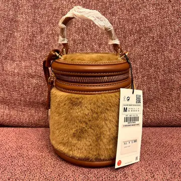 ZARA 퍼 핸드백