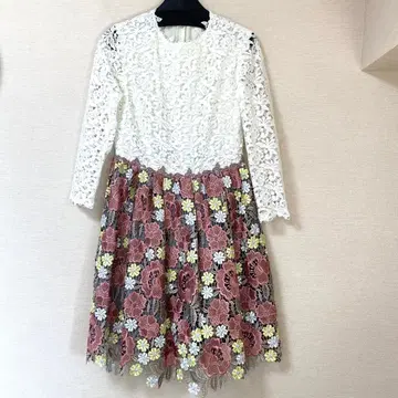 미사용품 체스티 플라워 레이스 원피스 0 사이즈