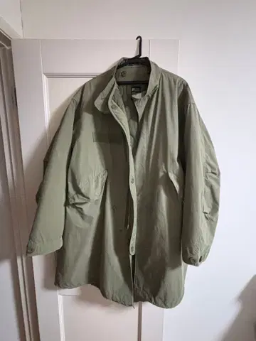 BEAMS HEART 모즈 코트 올리브 그린