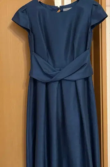 ef-de 반팔 무릎 기장 원피스 블루