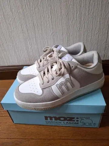 moz LAGOM 베이지/화이트 스니커즈 23.5cm